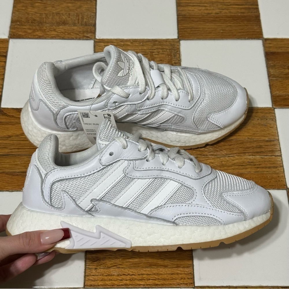 Adidas Tresc Run J Sneaker Size 7.5 Women White